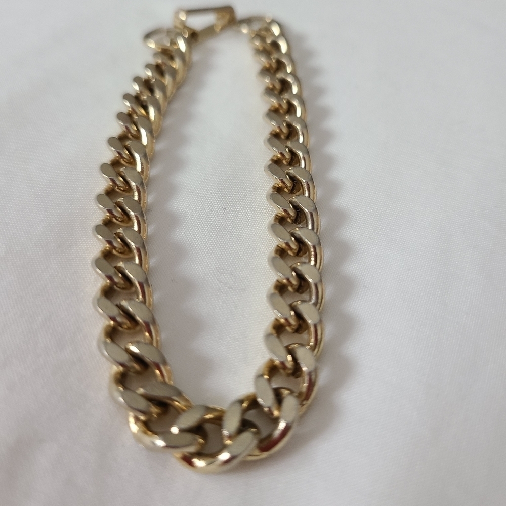 Goldtone Link Bracelet - Picture 9 of 10
